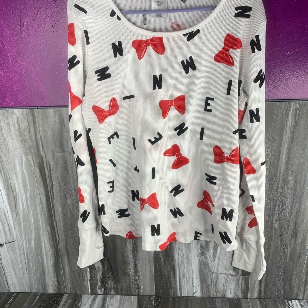 Disney junior XL minnie mouse thermal Shirt.